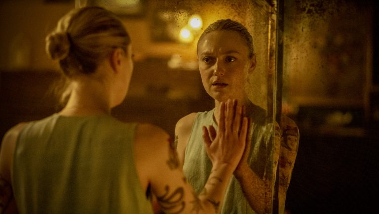 Critique « Vicious » : Dakota Fanning livre un film d’horreur de Paramount+ qui n’arrive pas tout à fait à son niveau