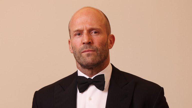 Jason Statham Action-Thriller «  Shelter  » atterrit janvier 2026 Date de sortie de Black Bear