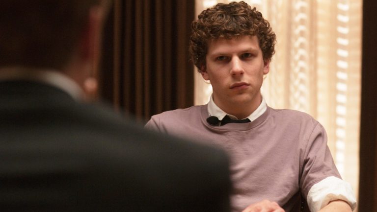 Jesse Eisenberg dit qu’il n’est pas revenu pour la suite de « Social Network » « pour des raisons qui n’ont rien à voir avec » le film