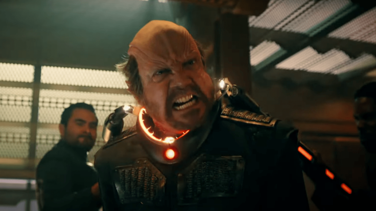 La bande-annonce officielle de « Star Trek : Starfleet Academy » présente des relations sexuelles avec des cadets et un Paul Giamatti en colère