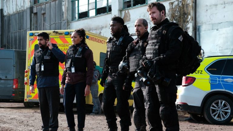 Le scénariste et réalisateur de « Trigger Point » parle de rendre le succès d’ITV plus cinématographique et pourquoi il ne s’agit pas uniquement d’explosions