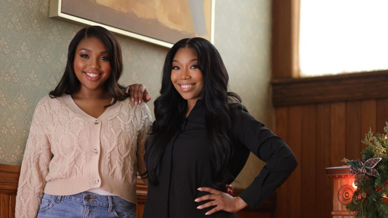 Liste de films de vacances à vie 2025 avec Loretta Devine, James Lafferty, Zibby Allen, Vivica A. Fox