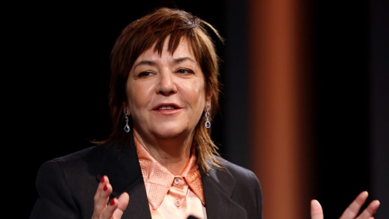 Lynne Ramsay se souvient d’une rencontre « totalement terrifiante » avec Joaquin Phoenix : « Je n’ai jamais travaillé avec un acteur aussi passionnant de ma vie »