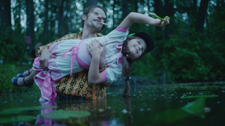 « De la chair, du sang, même un cœur » n’est pas un film sur une fille qui pardonne à son père : c’est « bien d’être en colère »