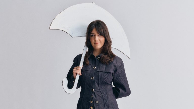 Laura Carreira à propos de ses débuts à succès au festival « On Falling » et de son adhésion à la classe Breakthrough 2025 des BAFTA