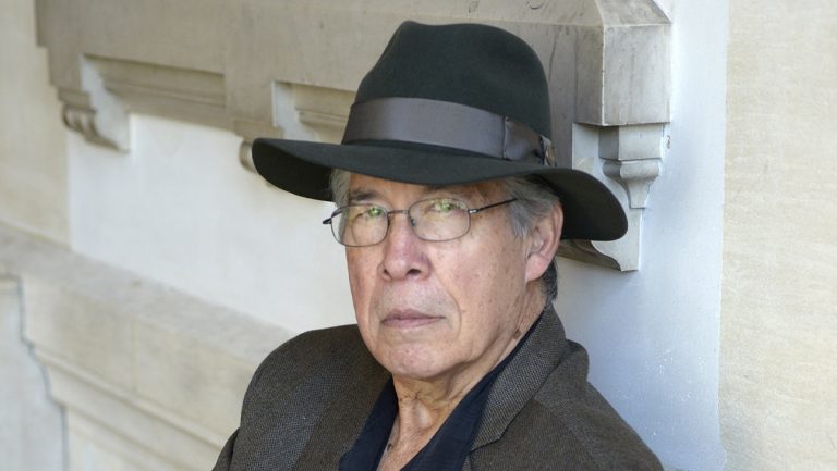L’auteur de « l’Indien qui dérange » Thomas King révèle qu’il n’a aucune ascendance Cherokee