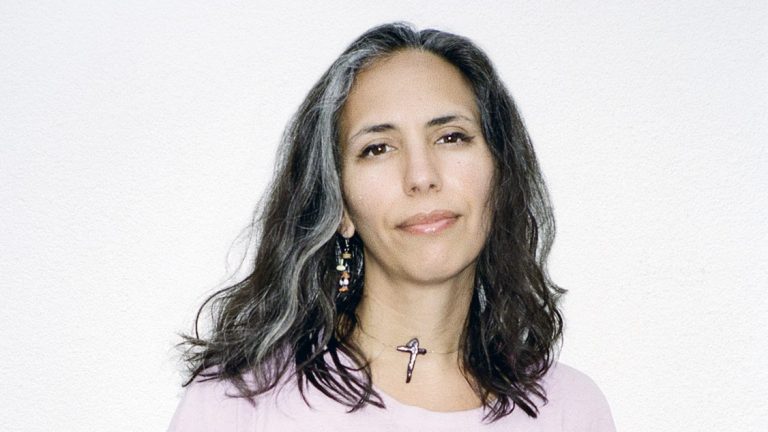 L’écrivain Sophia Al-Maria présente la série « Les nombreuses vies de Miss K » sur le mannequin et agent secret de la Seconde Guerre mondiale, Toto Koopman (exclusif)