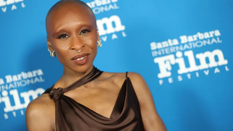 Festival du film de Santa Barbara : La star de « Wicked : For Good », Cynthia Erivo, récompensée par le prix Kirk Douglas, déclare « J’aime mon travail »