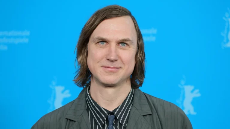 « L&rsquo;Homme de demain » trouve son génie chez Lars Eidinger