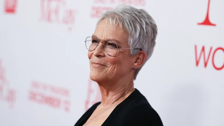 Pourquoi Jamie Lee Curtis est reconnaissante que sa mère ne l&rsquo;ait pas laissée auditionner pour « L&rsquo;Exorciste » lorsqu&rsquo;elle était enfant