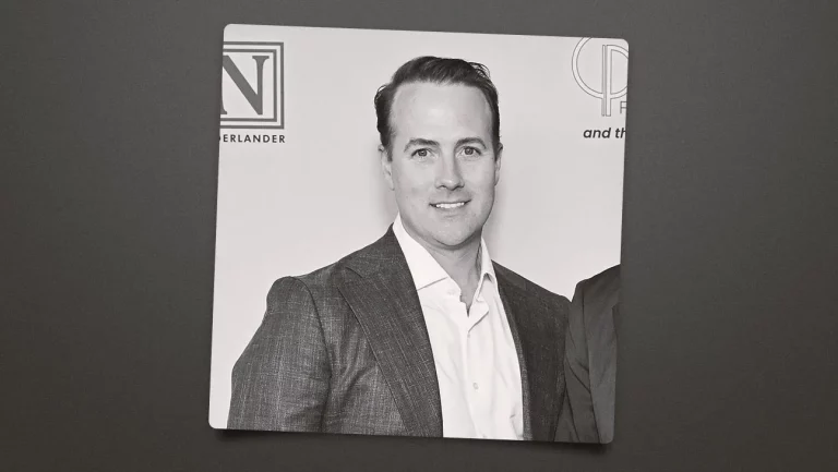 Bret Hanna-Shuford, acteur de Broadway et influenceur des médias sociaux, décède à 46 ans