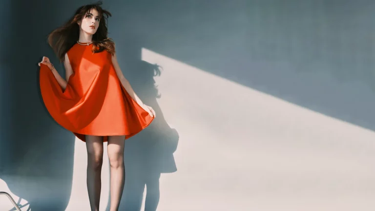 Kiernan Shipka est devenue majeure dans le rôle de Sally Draper. Maintenant, elle a suffisamment grandi pour « l&rsquo;industrie »