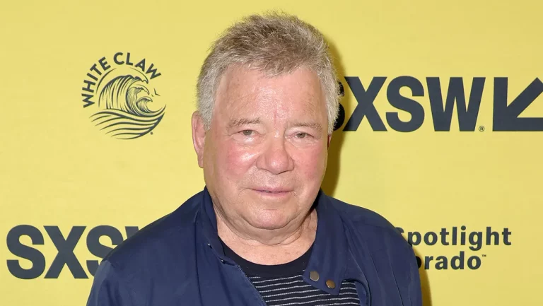 William Shatner se moque de Stephen Miller pour l&rsquo;avoir appelé à contrôler la franchise « Star Trek »
