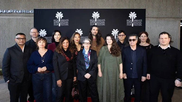 Jafar Panahi parle des manifestations en Iran et d&rsquo;un éventuel retour en prison : « Je vais sortir un nouveau scénario »