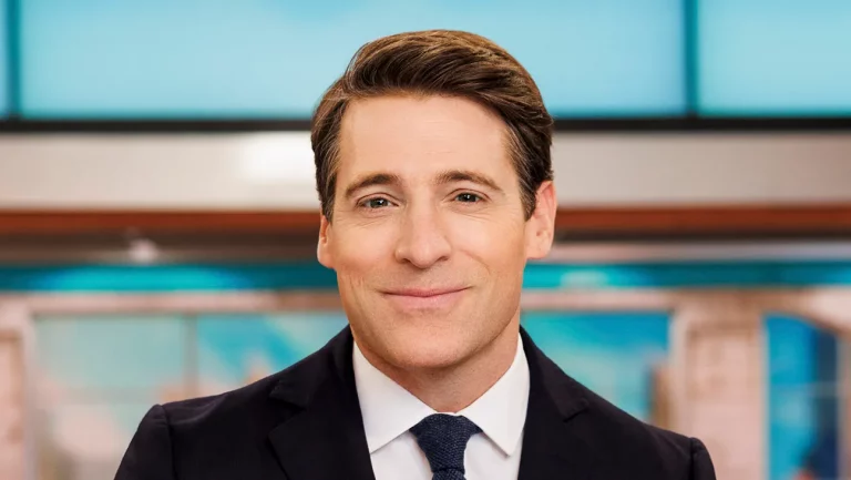Les débuts de Tony Dokoupil dans « CBS Evening News » ne font pas beaucoup bouger l’aiguille des audiences
