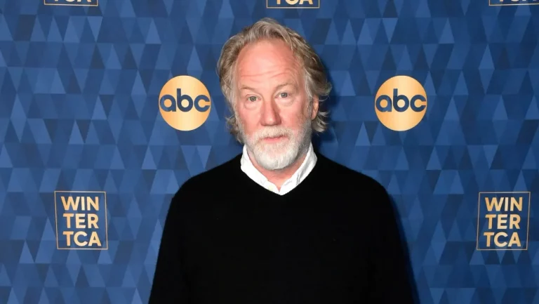 Mandat d&rsquo;arrêt émis contre Timothy Busfield pour des accusations présumées d&rsquo;abus sexuels sur des enfants