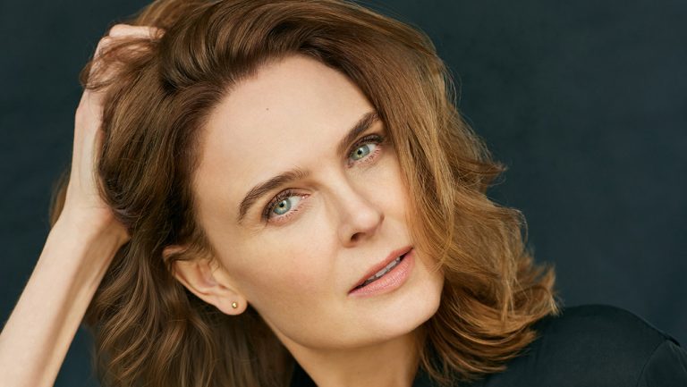 Emily Deschanel jouera dans le drame criminel profileur de NBC