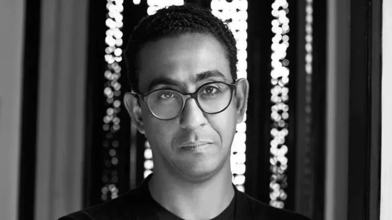 Le réalisateur égyptien Marwan Hamed parle de la création d&rsquo;une scène de combat de rue avec l&rsquo;aide de YouTube et des hyènes sur Animal Planet : Rotterdam