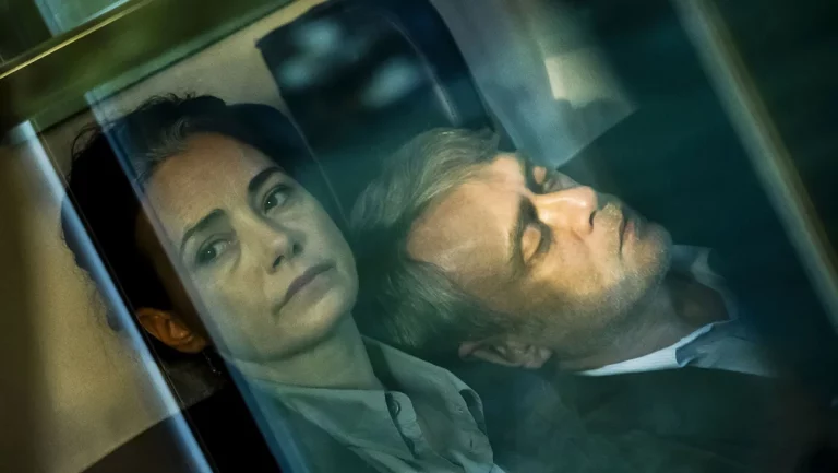 Revue de « Lettres jaunes » : le directeur de « The Teachers&rsquo; Lounge » livre une parabole politique des temps modernes qui est fortement jouée mais gênée par le flou