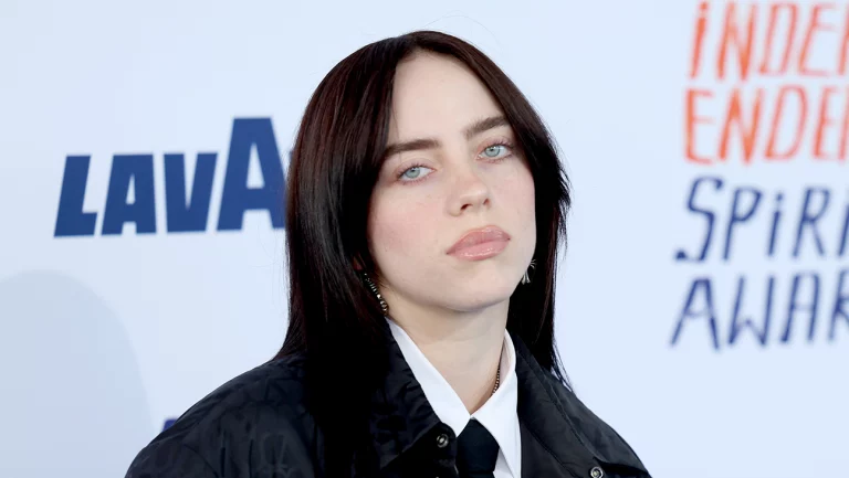 Billie Eilish en pourparlers pour faire ses débuts au cinéma avec « The Bell Jar » de Sarah Polley