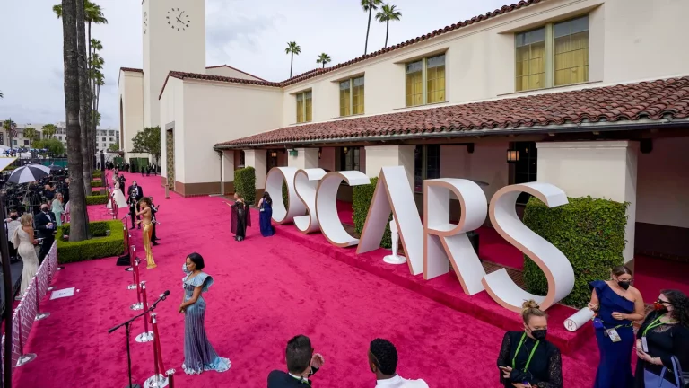 Comment regarder la diffusion en direct du tapis rouge des Oscars 2026 en ligne