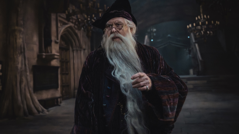 « Harry Potter » : John Lithgow dit que les opinions trans de JK Rowling ont été « déformées »