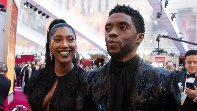 La veuve de Chadwick Boseman partage le discours d&rsquo;acceptation qu&rsquo;elle aurait prononcé s&rsquo;il avait remporté un Oscar