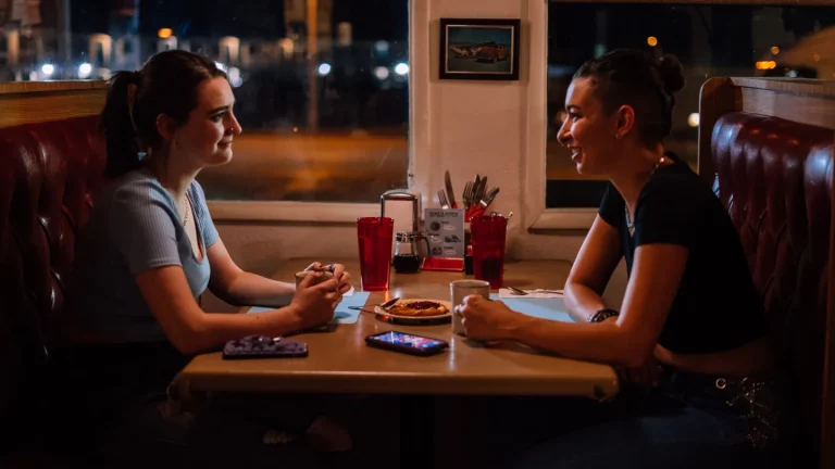 « The Sweetest Kill » de Sidney Flanigan et Sofia Yepes débarque chez Stonecutter Media (exclusif)