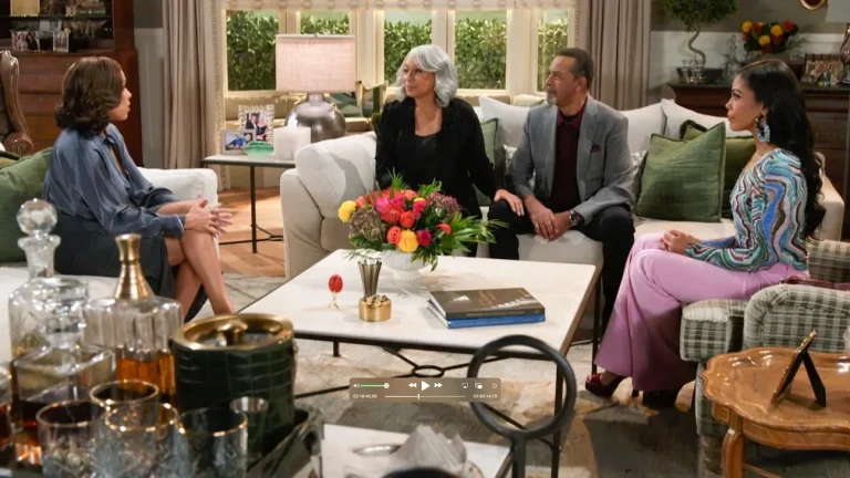 « Au-delà des portes » renouvelé pour les troisième et quatrième saisons sur CBS