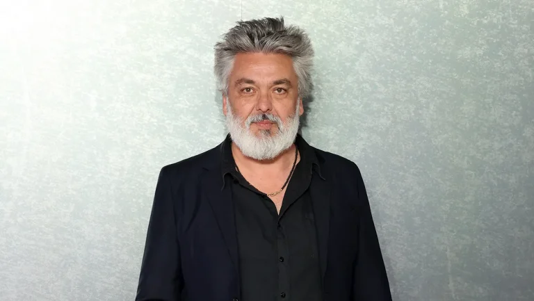 Jez Butterworth signe un accord global pour la télévision et le cinéma avec Universal Entertainment
