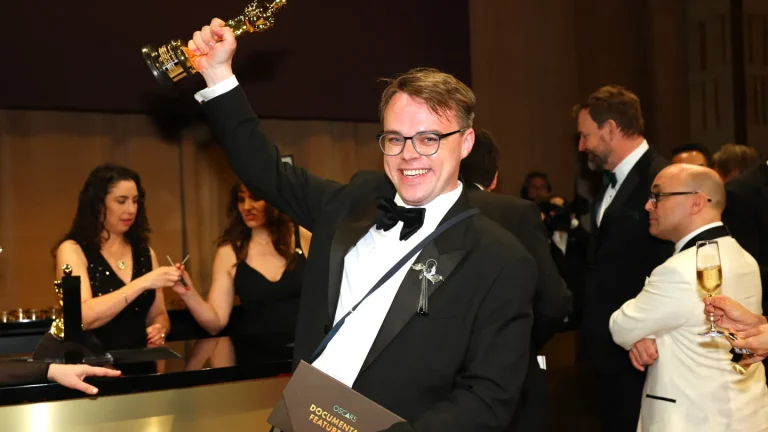 Lufthansa retrouve l&rsquo;Oscar perdu du documentaire « Mr. Personne contre Poutine