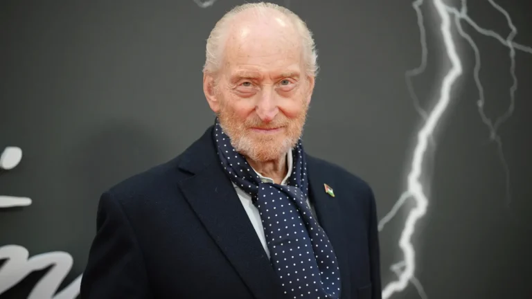 « The Batman : Part II » : Charles Dance en pourparlers pour devenir le père d&rsquo;Harvey Dent dans la suite de DC