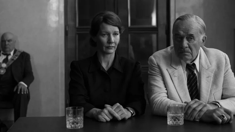 Critique de « Fatherland »: Sandra Hüller joue la fille de l&rsquo;auteur de « Mort à Venise » Thomas Mann dans le road movie délicieusement nuancé de Pawel Pawlikowski