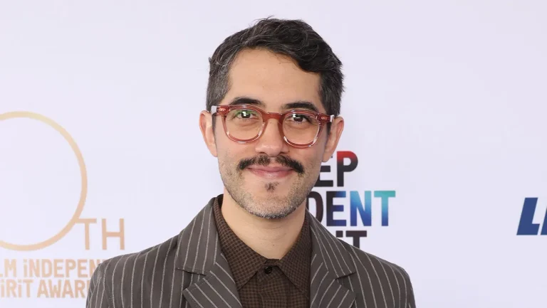 Le réalisateur Carlos López Estrada dévoile ses derniers projets de camp de scénaristes (exclusif)