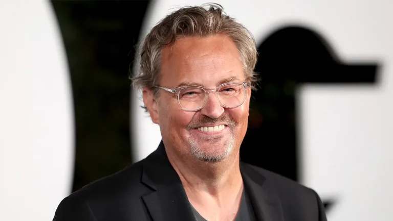 Les objets personnels de Matthew Perry sont mis aux enchères