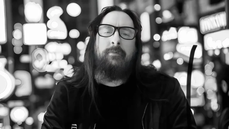 « SLC Punk ! » Le cinéaste James Merendino réalisera « Gasoline » dans la scène Return to Rock (Exclusif)