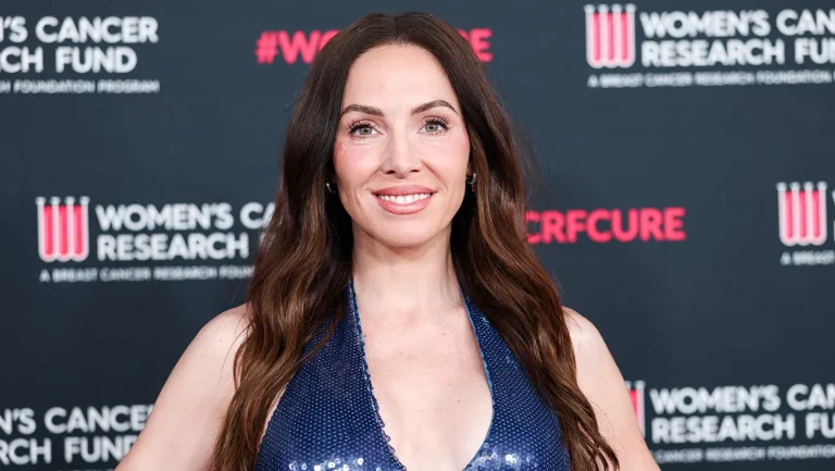 Whitney Cummings animera la série non scénarisée « Marriage Market » chez Fox