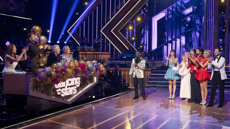 Derek Hough taquine la saison 35 de « Danse avec les stars » après l&rsquo;hommage marquant du 20e anniversaire