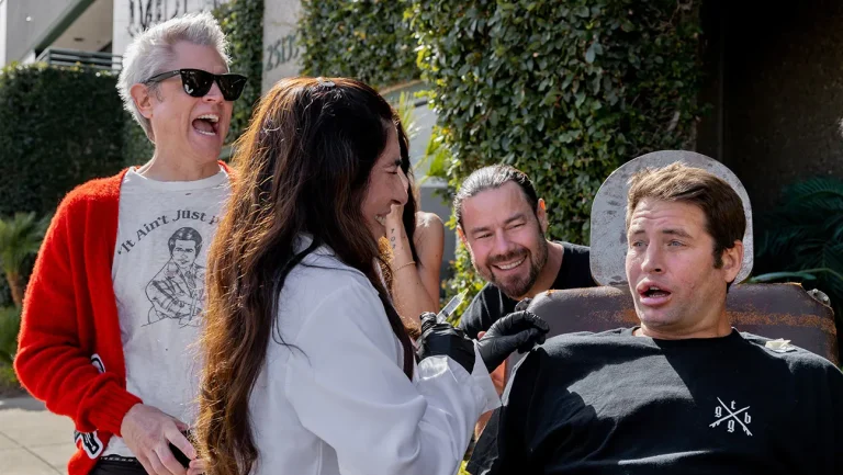 Critique de « Jackass : Best and Last » : Johnny Knoxville et Gang se réunissent pour une finale (croisons les doigts) Hourra à haut risque