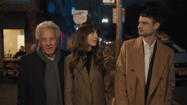 Revue « The Revisionist » : Alison Brie et un excellent Dustin Hoffman mènent un casting solide à travers une histoire faible