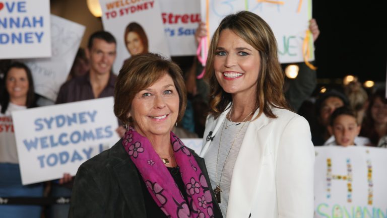 Savannah Guthrie parle de sa lutte pour revenir à « aujourd&rsquo;hui » au milieu de la disparition continue de sa mère : « Je pleure tous les matins »