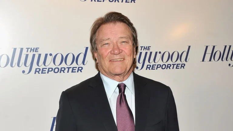 Steve Kroft à propos du remaniement « désastreux » de « 60 Minutes » de Bari Weiss : « Il s&rsquo;agit d&rsquo;une ingérence journalistique qui n&rsquo;a aucun sens commercial »