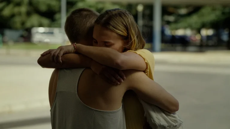 « Petty Thieves » explore les « gestes de solidarité entre les personnes ayant peu de pouvoir » (bande-annonce exclusive)