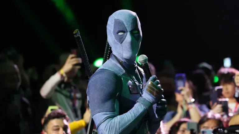 Deadpool de Ryan Reynolds plante le Comic-Con pour implorer le rôle de « Avengers: Doomsday »