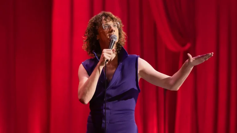 Alors que Chris Fleming se prélasse dans Afterglow de HBO Special, il s&rsquo;est fait couper les cheveux pour réussir