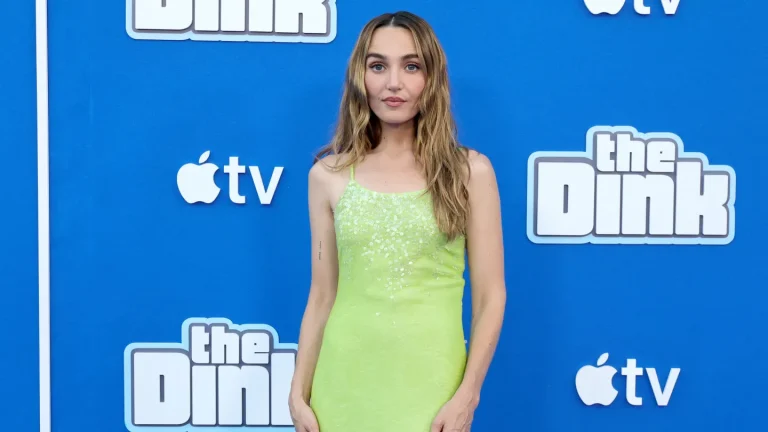 Chloe Fineman parle de sa décision de quitter « SNL » : « Je suis vraiment fière de tout, mais c&rsquo;est difficile »