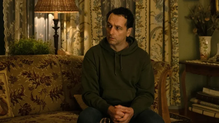 Le créateur de « Widow&rsquo;s Bay » écrit la saison 2 après le lancement de Buzzy : « J&rsquo;ai beaucoup appris sur ce dont vous n&rsquo;avez pas besoin »
