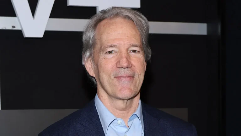 David E. Kelley se lance dans la diffusion en direct – saumon inclus