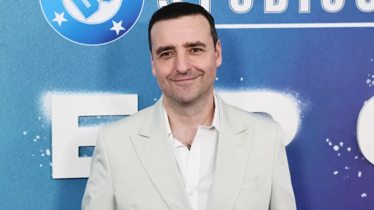 David Krumholtz clarifie le statut de sa carrière d&rsquo;acteur après une annonce choquante : « Laissez-le guérir »