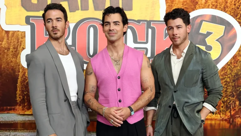 Jonas Brothers à propos de la nouvelle génération de stars Disney d&rsquo;aujourd&rsquo;hui : « N&rsquo;enviez personne qui fait ça maintenant »